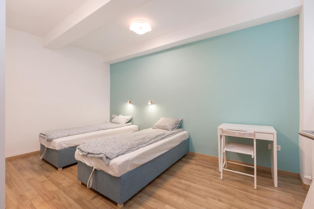 Minimalist Styled Tiny Ap @New York Cafe Apartment Будапеща Екстериор снимка
