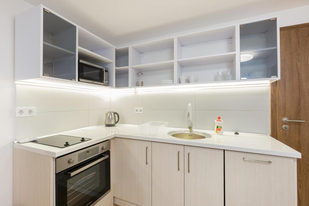 Minimalist Styled Tiny Ap @New York Cafe Apartment Будапеща Екстериор снимка